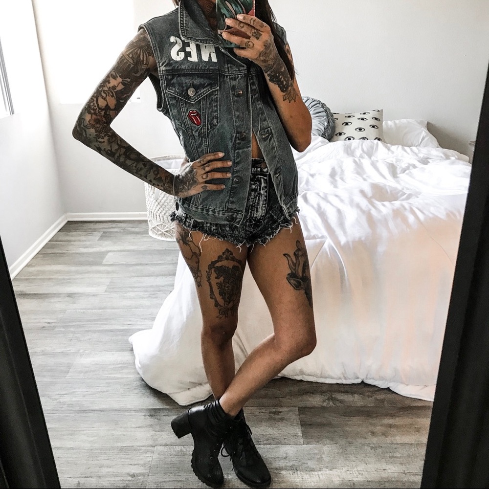 Forever 21 Rolling Stones Jean Vest
